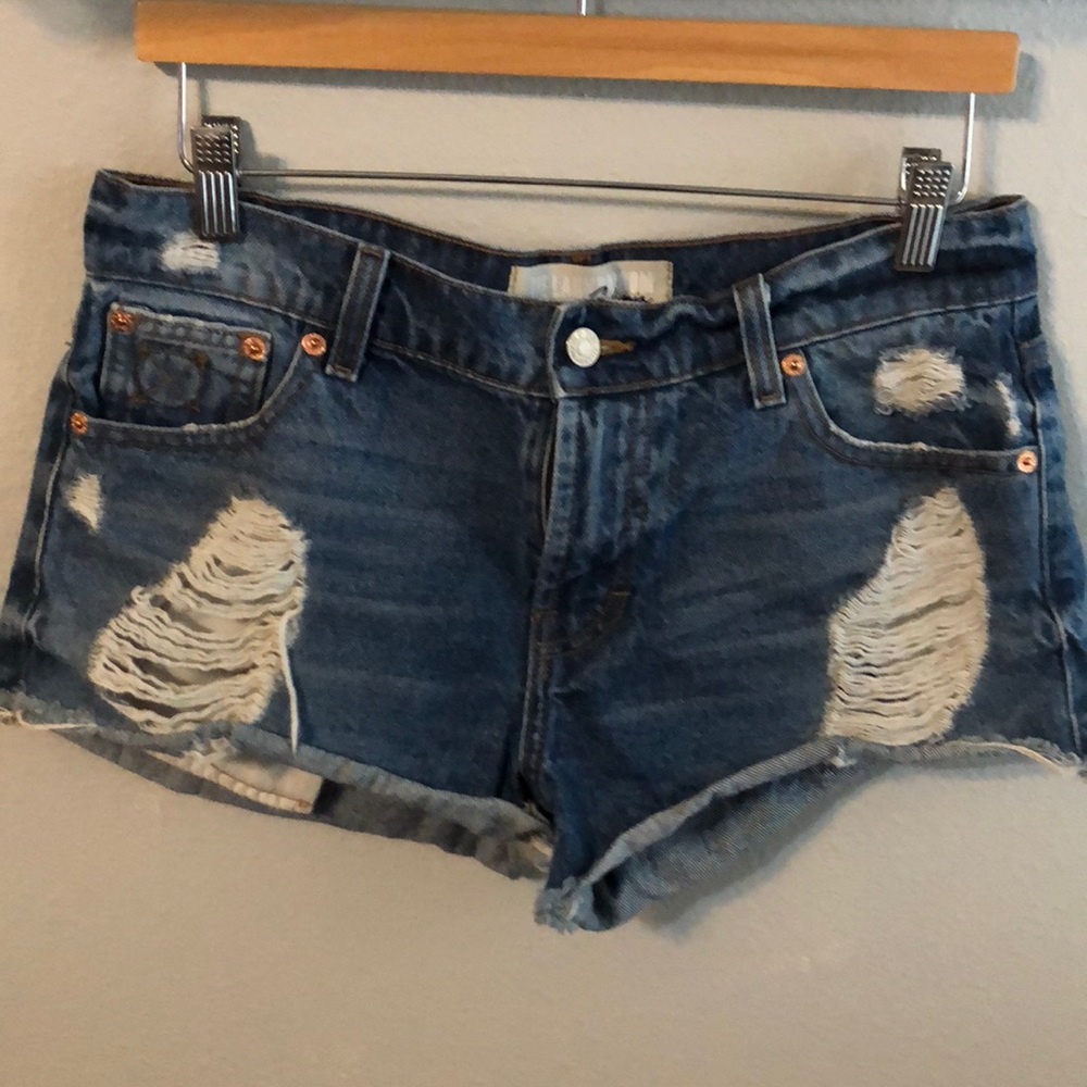 Cut off shorts